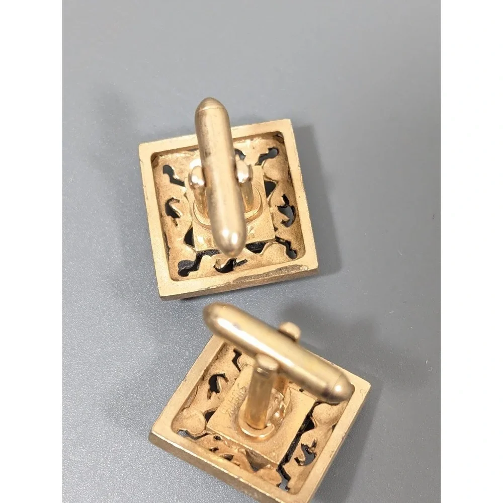 Vintage Swank Faux Topaz Stone Square Vine Scroll Gold Tone‎ Cufflinks